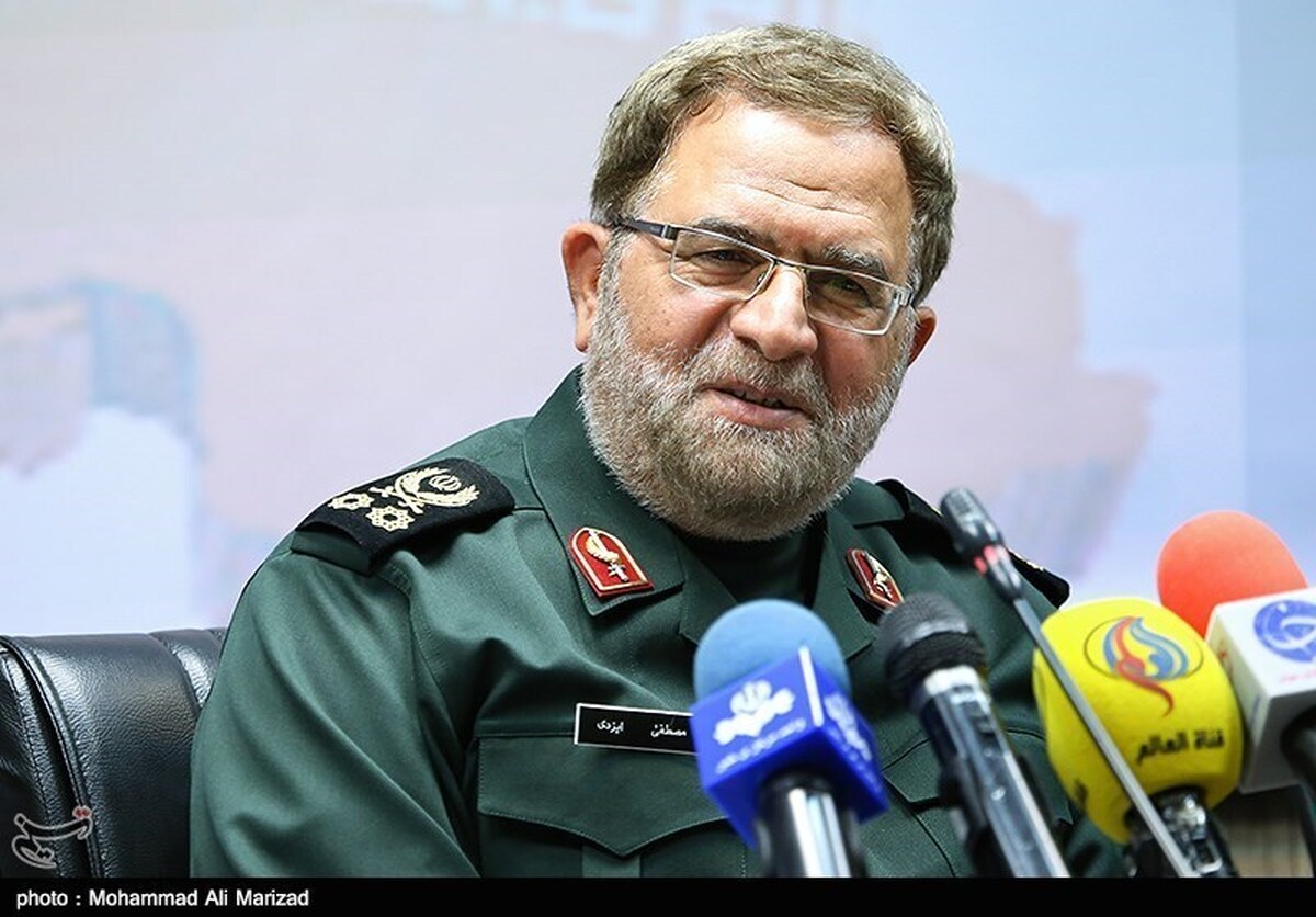 سرلشکر ایزدی: جهاد و عمل صادقانه پیروزی‌های بیشتری را نصیب ملت ایران می‌کند