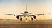فیلم | فرود زیبای هواپیمای A380 امارات در فرودگاه هیثرو لندن