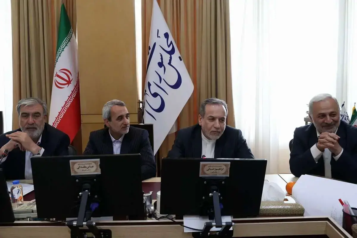 جلسه اضطراری کمیسیون امنیت ملی مجلس با حضور عراقچی
