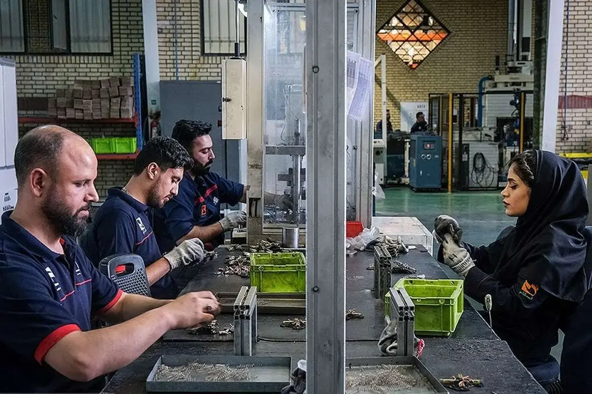 فرمان ایست به افزایش حقوق کارگران