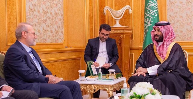 رایزنی لاریجانی و وزیر دفاع عربستان درباره اوضاع منطقه