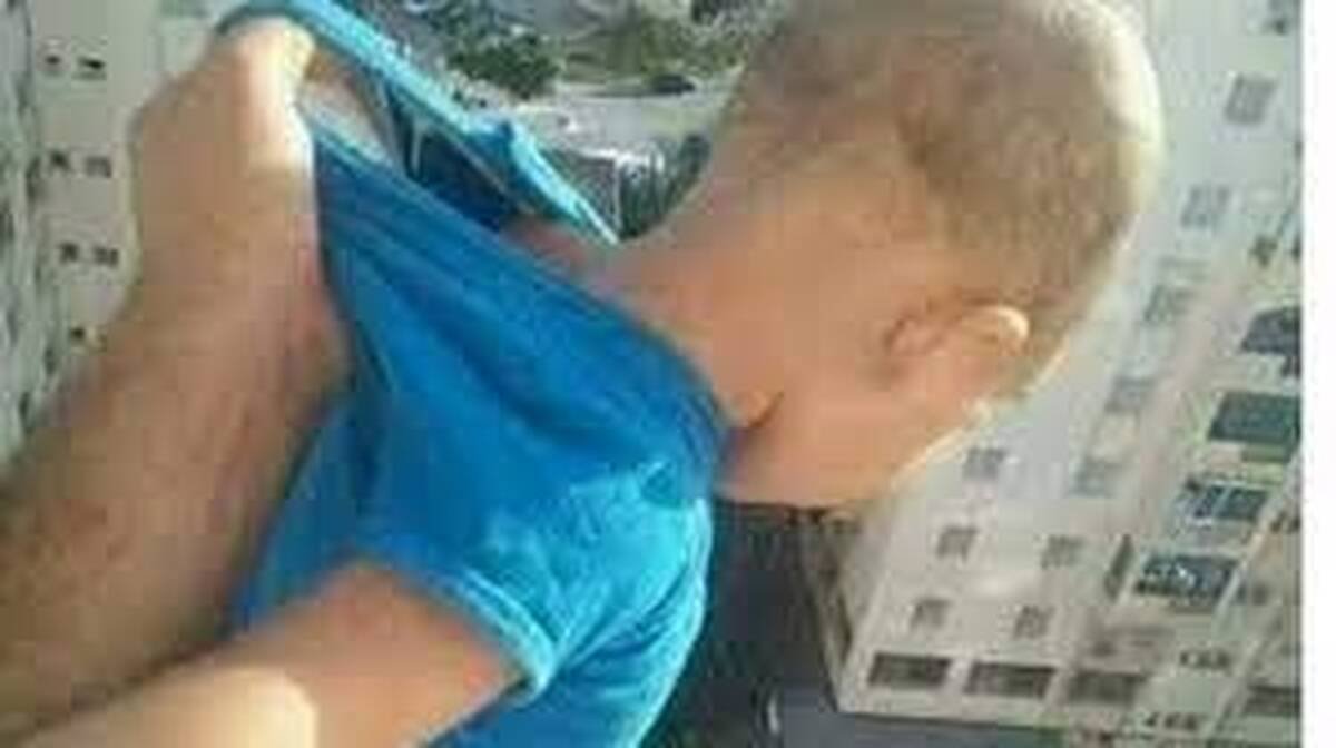 فیلم/ اقدام احمقانه موتورسوار در محدوده شیرهای حفاظت شده!