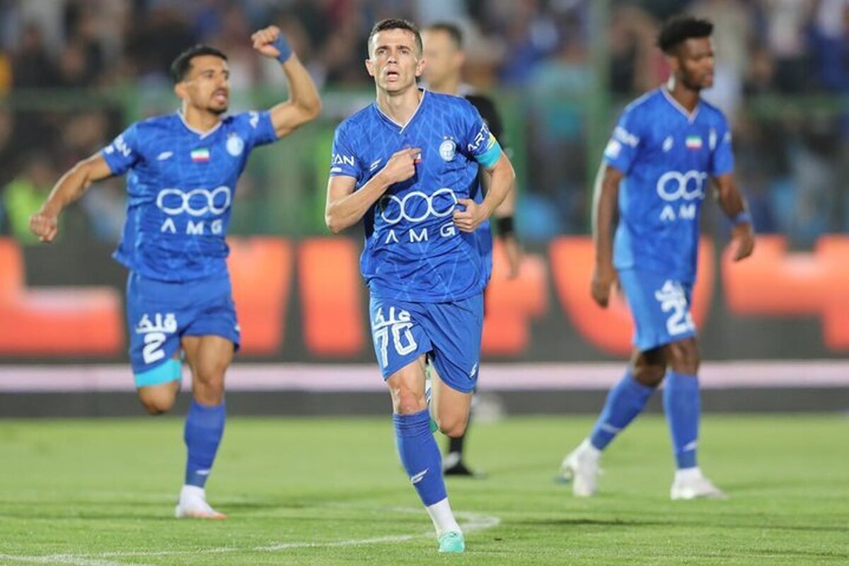 استقلال زور بردن پیکان ۱۰ نفره را نداشت!