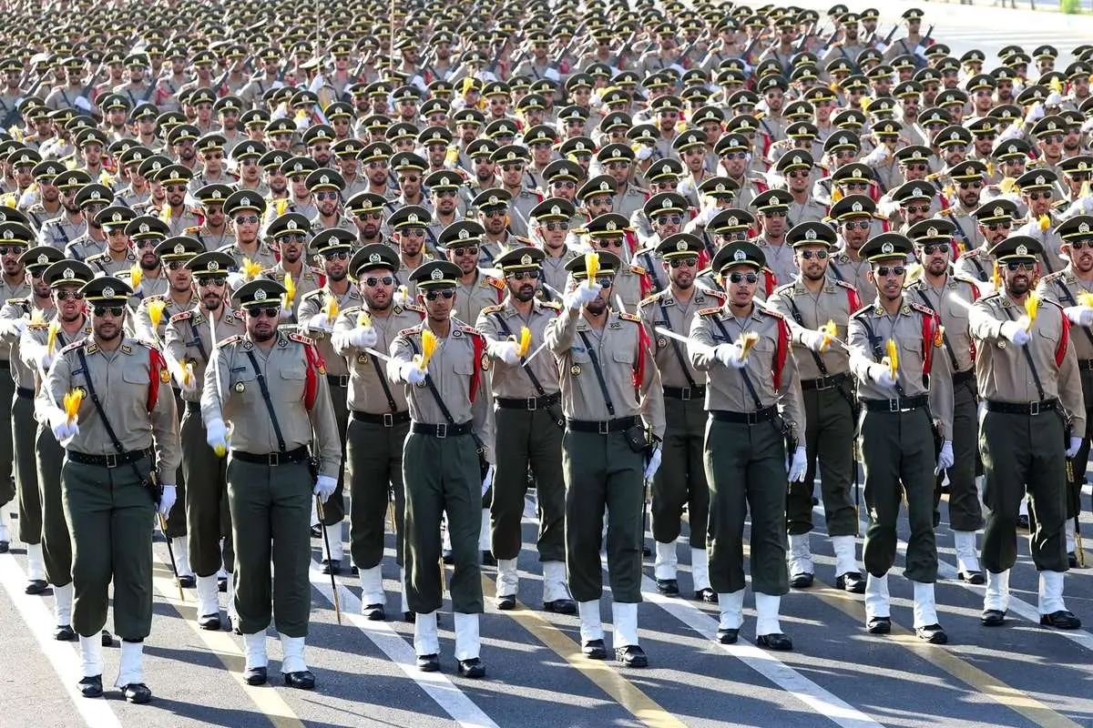 علت لغو رژه نیروهای مسلح در همدان چیست؟