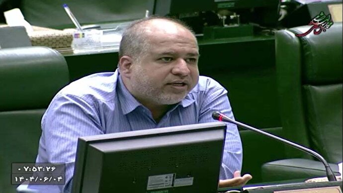فیلم | خضریان: هواپیمایی آسمان با ۲۵۰۰ نیرو، فقط یک هواپیما دارد!