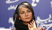 فیلم| موتورسواری خانم بازیگر در خیابان‌های تهران