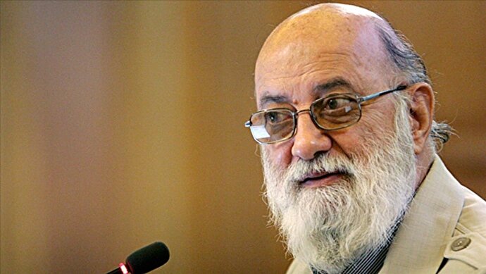فیلم| واکنش چمران به موضوع انتقال پایتخت/ دولت در واگذاری اختیارات به شهرداری‌ها قصور می کند