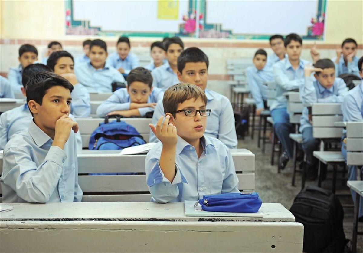 تحصیل در رشته‌های ریاضی و تجربی برای دانش‌آموزان افغان ممنوع شد؟