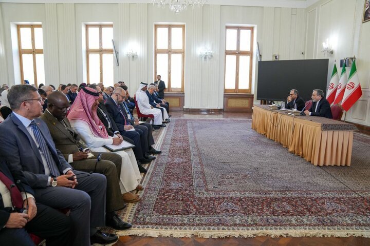 زیاده‌خواهی آمریکا و سه کشور اروپایی، عامل اصلی بن‌بست در دیپلماسی