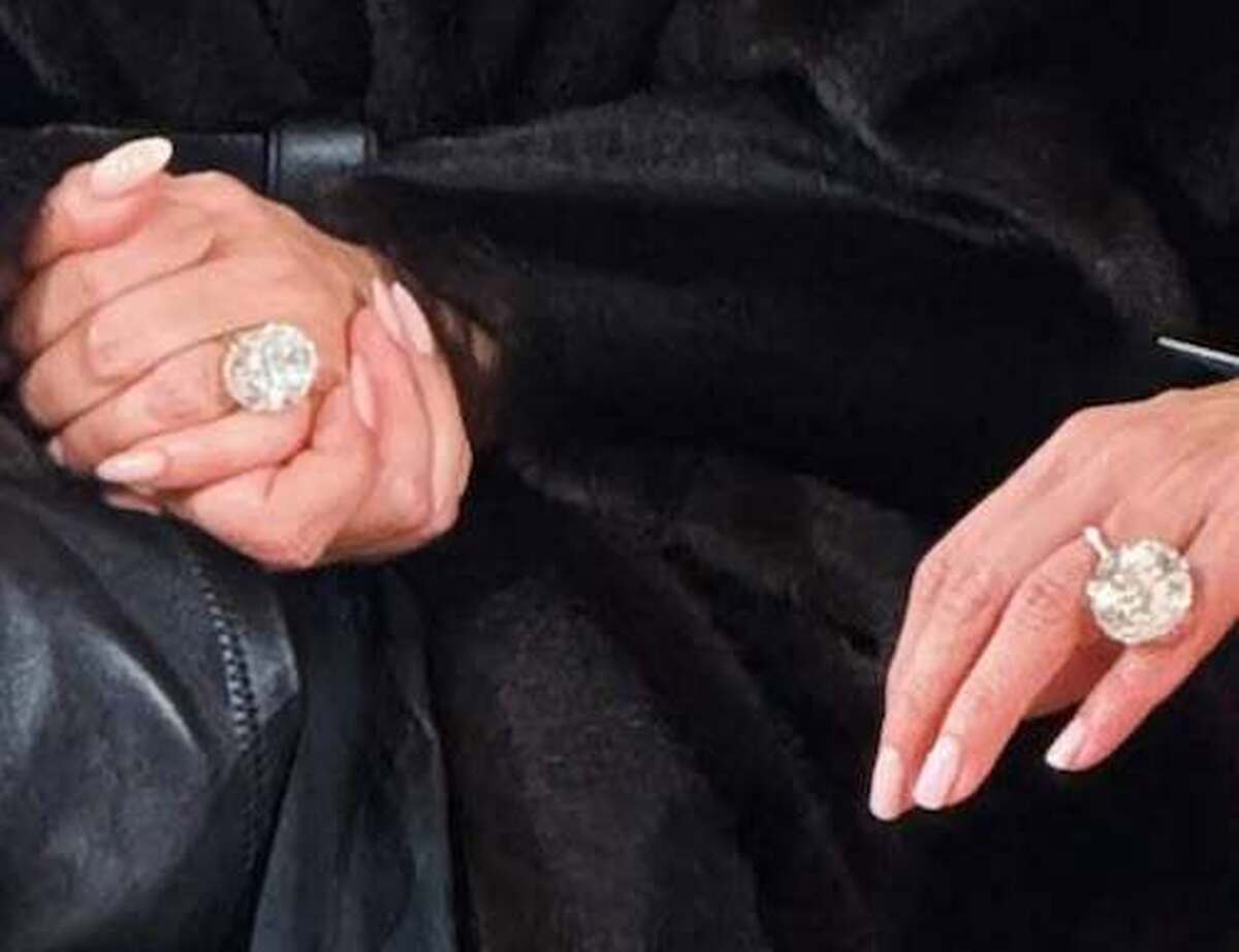 لورن سانچز و جورجینا رودریگز  در نمایش مد بالنسیاگا