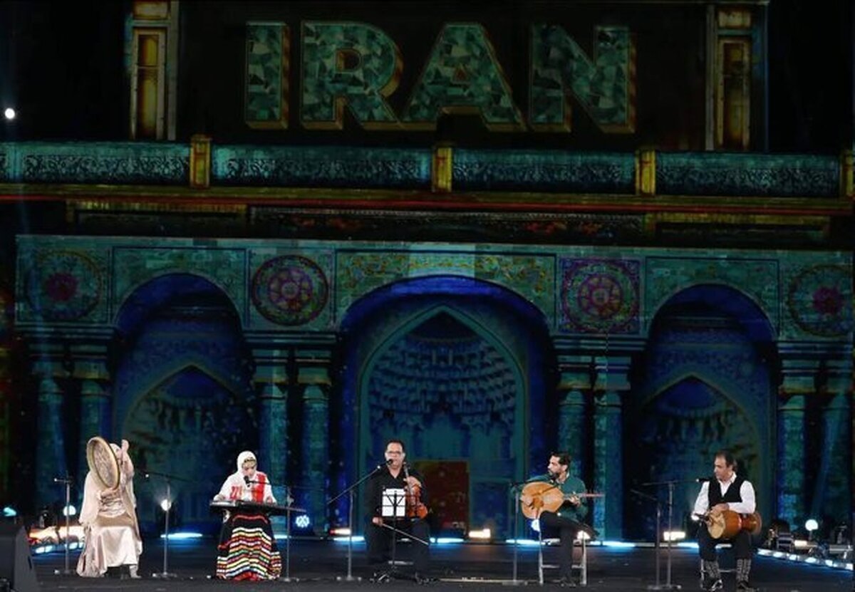 اجرای گروه «سر افشان» در جشنواره فرهنگ‌های جهان