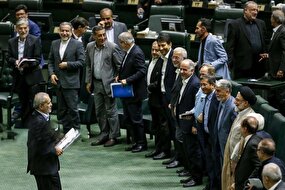 چه کسی از قطار دولت پیاده می‌‌شود؟