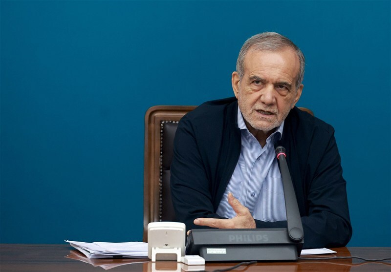 پزشکیان: تلاش دولت ارائه بودجه بدون کسری به مجلس است