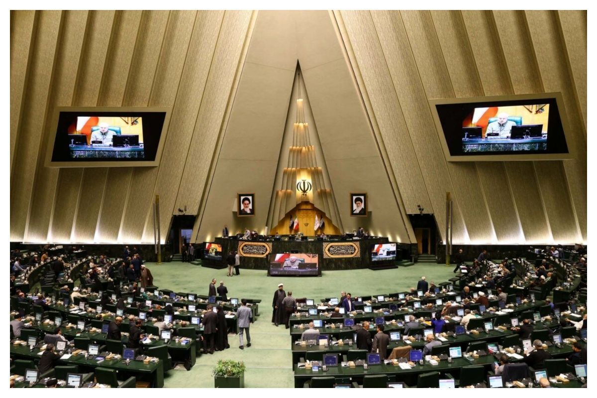 امروز مجلس برای بررسی عملکرد دولت برگزار شد