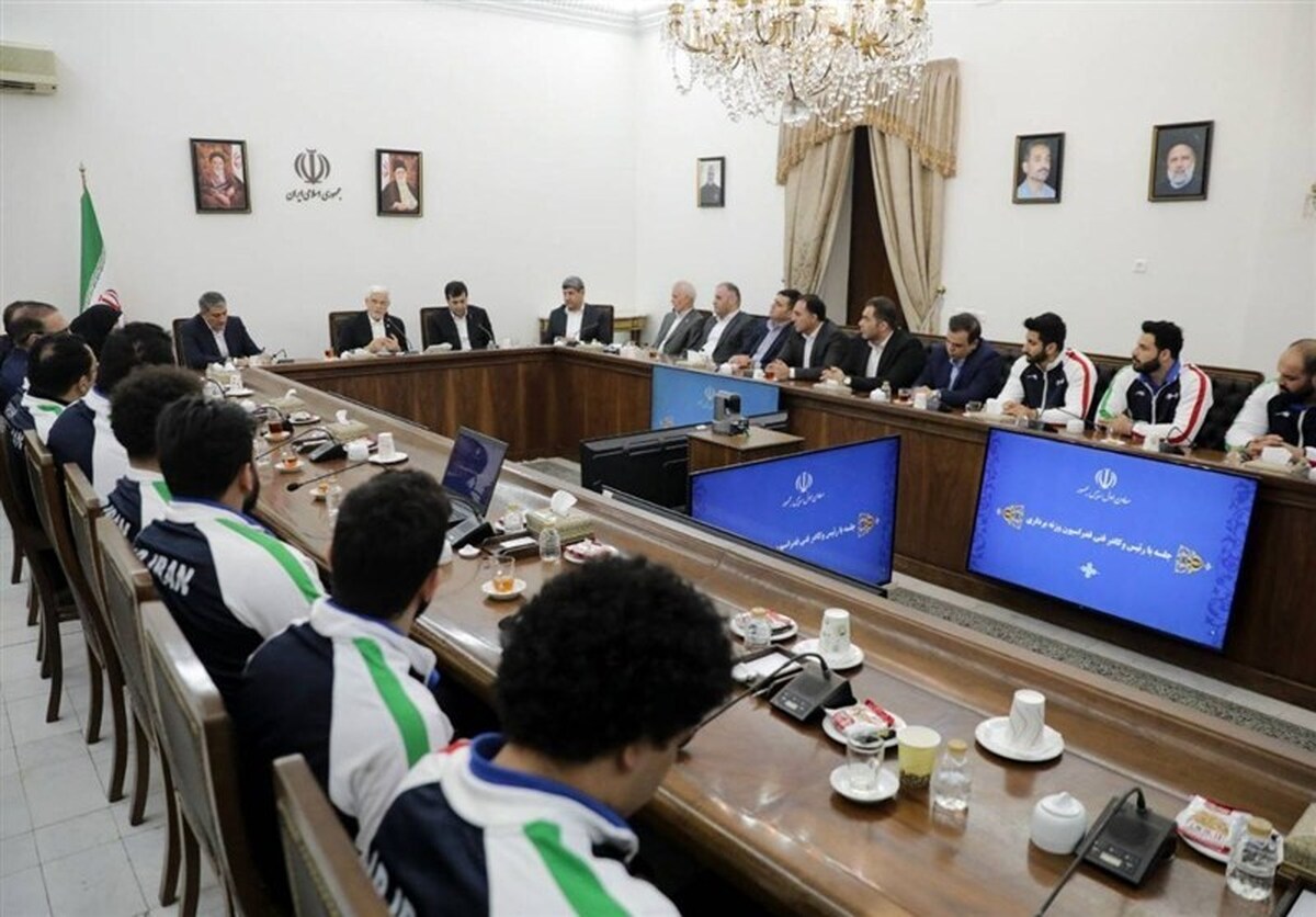  عارف در دیدار تیم ملی وزنه‌برداری: برای المپیک ۲۰۲۸ برنامه خوبی داریم