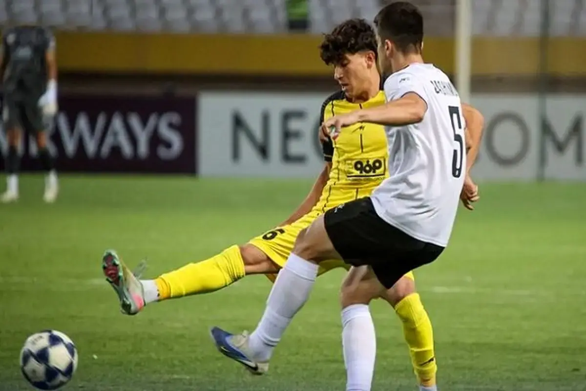 قضاوت بازی سپاهان و آخال بر عهده داوران مالزیایی