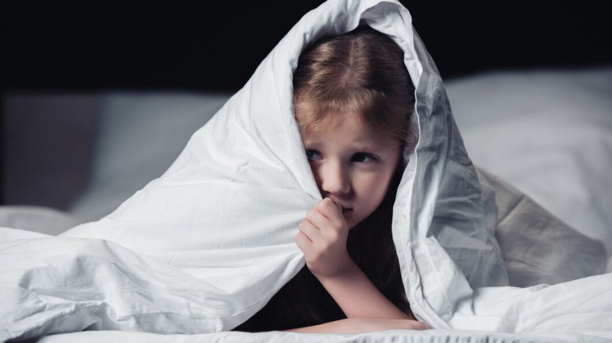 خروج قلاب از چشم و مغز پسر بازیگوش + عکس