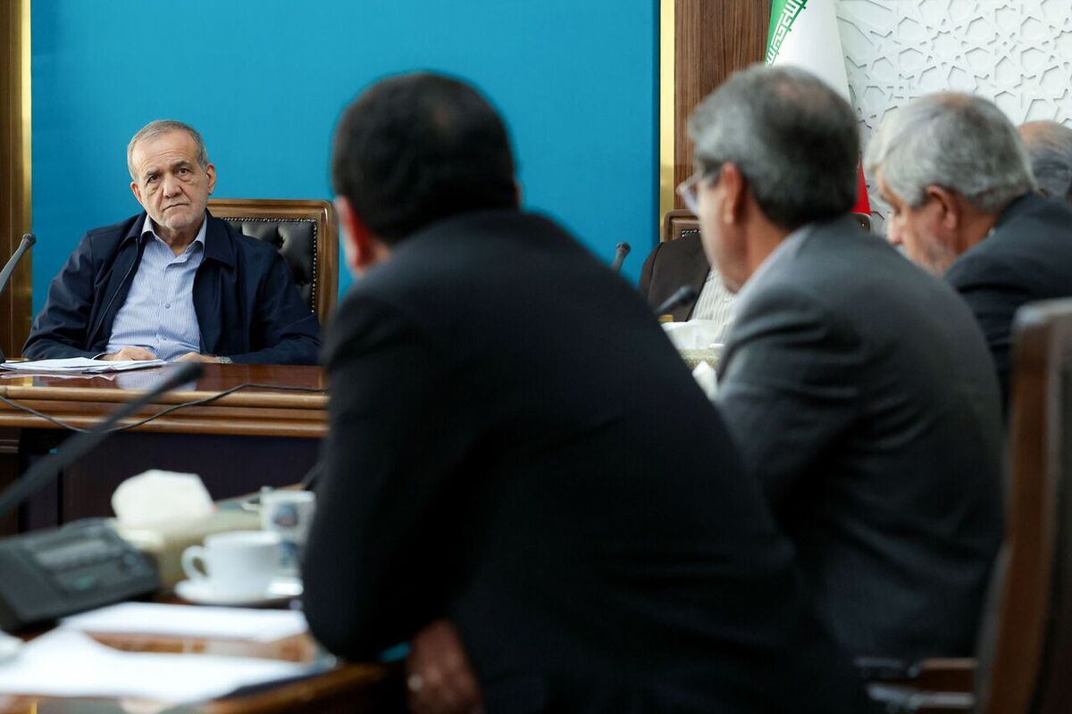 پزشکیان: توان دفاعی امروز ایران قابل مقایسه با قبل از جنگ تحمیلی نیست»