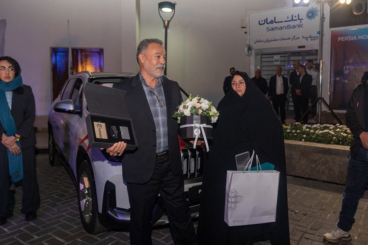 خودروی BMW مدل ۲۰۲۵ زیر پای مدافعان وطن