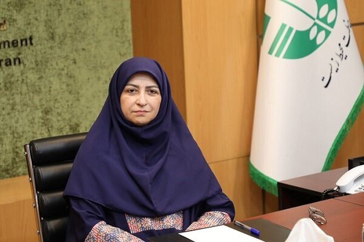 سفر پرهزینه خانم مدیر در سایه بحران اقتصادی