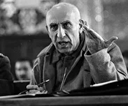 اسناد شخصی دکتر مصدق به آرشیو ملی ایران منتقل شد