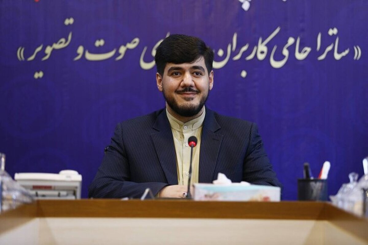 عکس| توییت خبرنگار ورزشی درباره تغییر چهره و لباس مجری صداوسیما