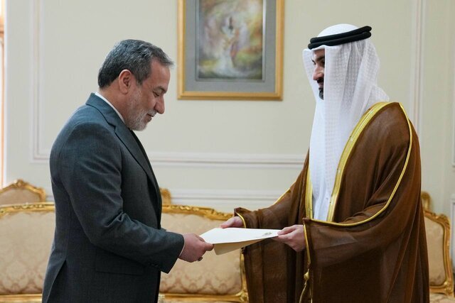 دیدار سفیر جدید امارات با عراقچی