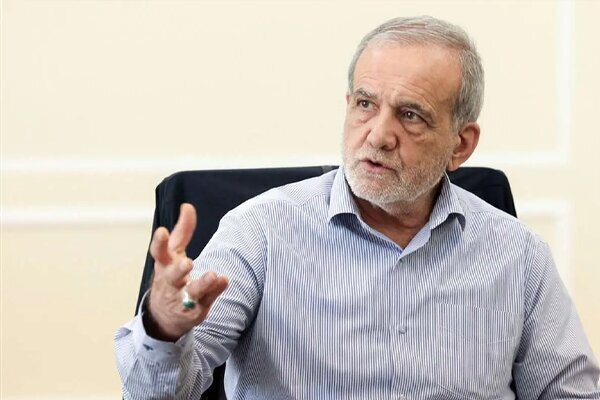 تاکید پزشکیان درباره پرداخت حقوق: دستمزدها بایدمتناسب با عملکرد  باشد