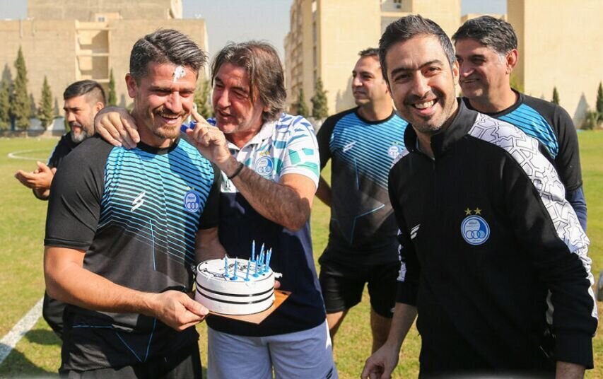 جشن تولد ساپینتو و استقلالیها برای وریا + عکس جشن تولد ساپینتو و استقلالیها برای وریا + عکس