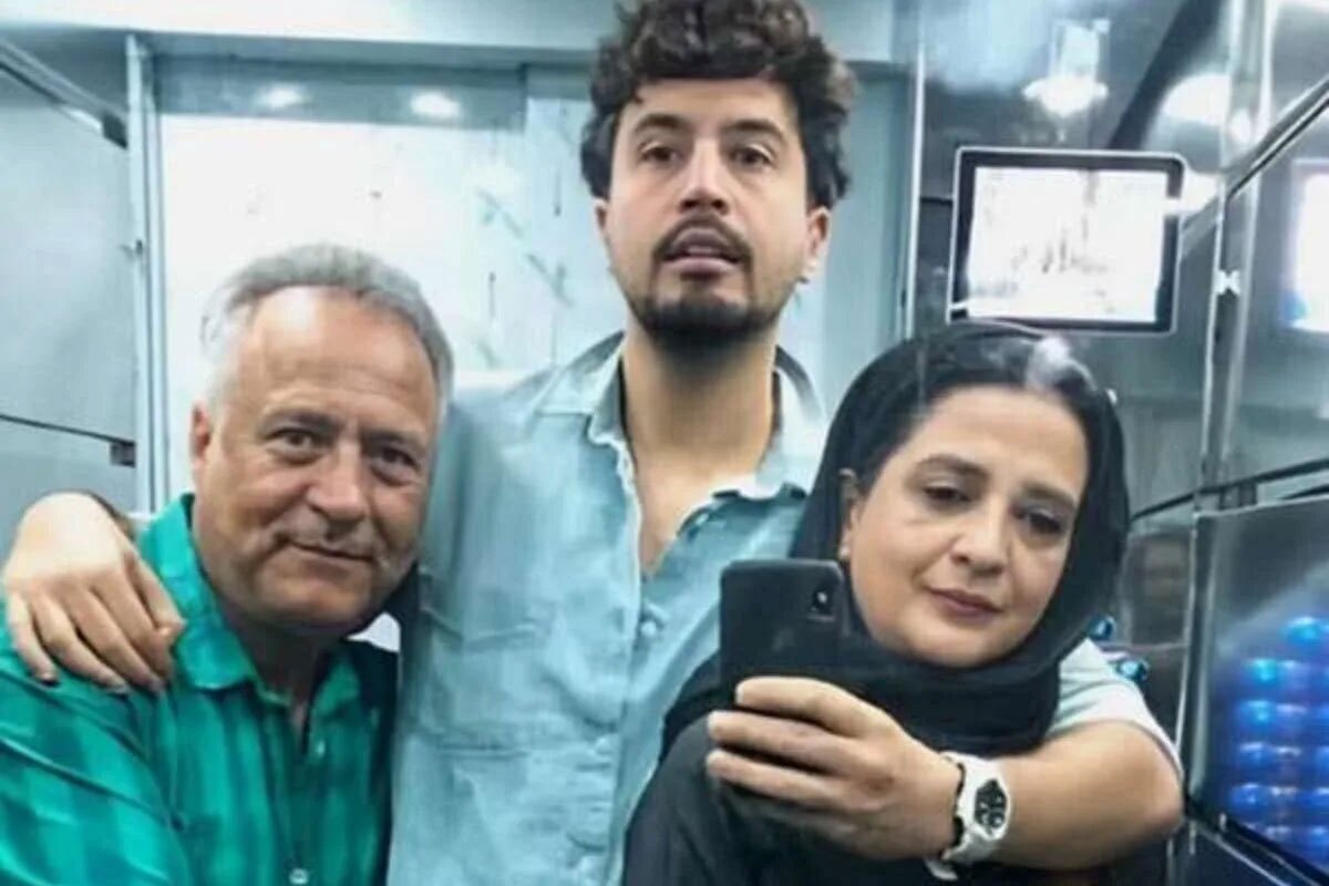 عکس| مهرداد صدیقیان به سوگ پدرش نشست