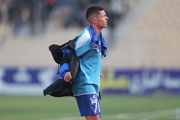 حرکت جنجالی گلزن استقلال در بازی با پادیاب| کار به درگیری کشید!