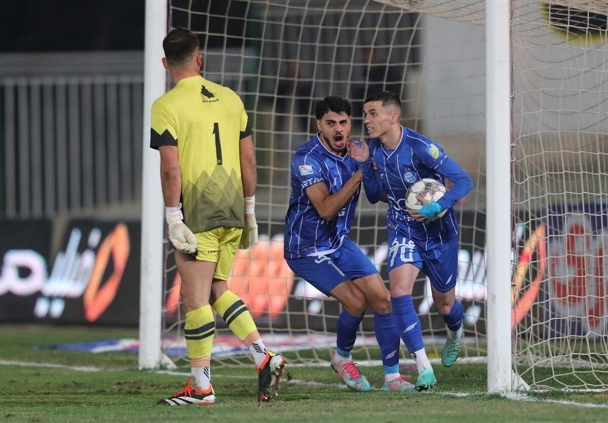 حرکت جنجالی گلزن استقلال در بازی با پادیاب| کار به درگیری کشید!