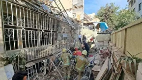 فیلم| تصاویری از ساختمان آوار شده در خیابان جمهوری