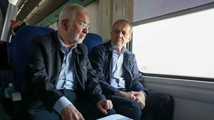 فیلم| وقتی رئیس جمهور مسافر مترو شد!