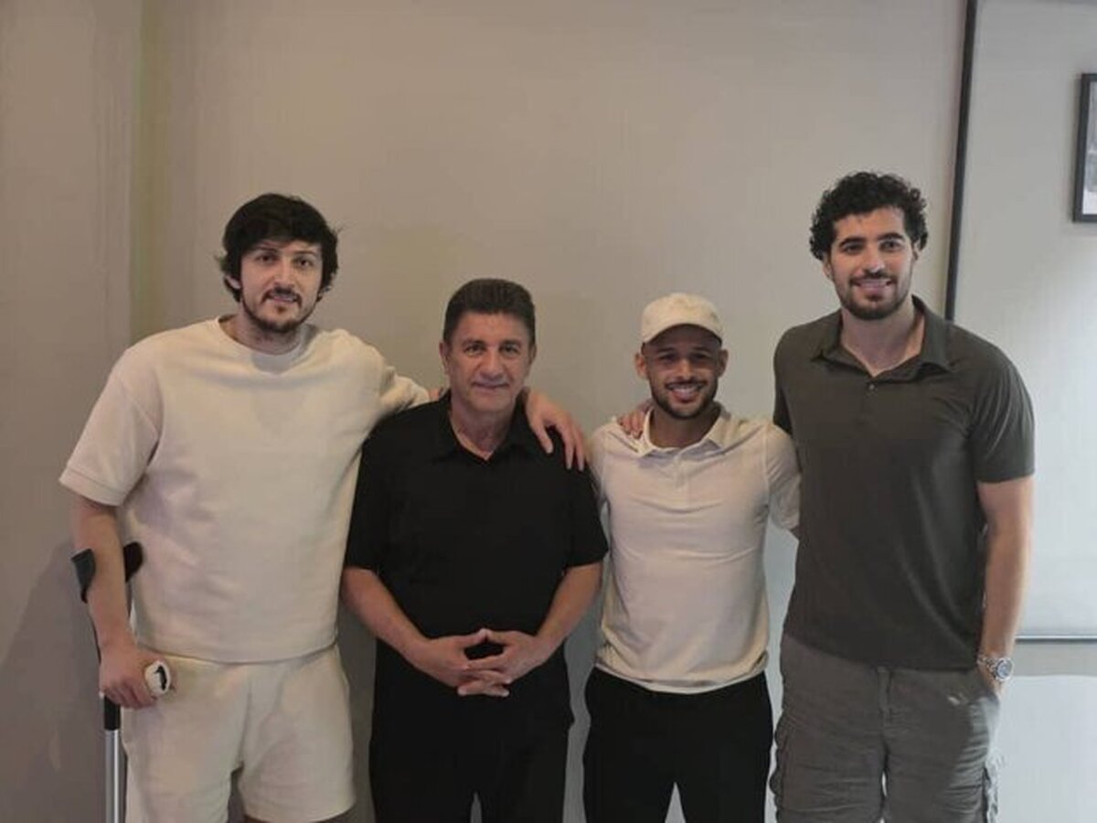 قلعه‌نویی با کدام لژیونرها در امارات جلسه گذاشت؟