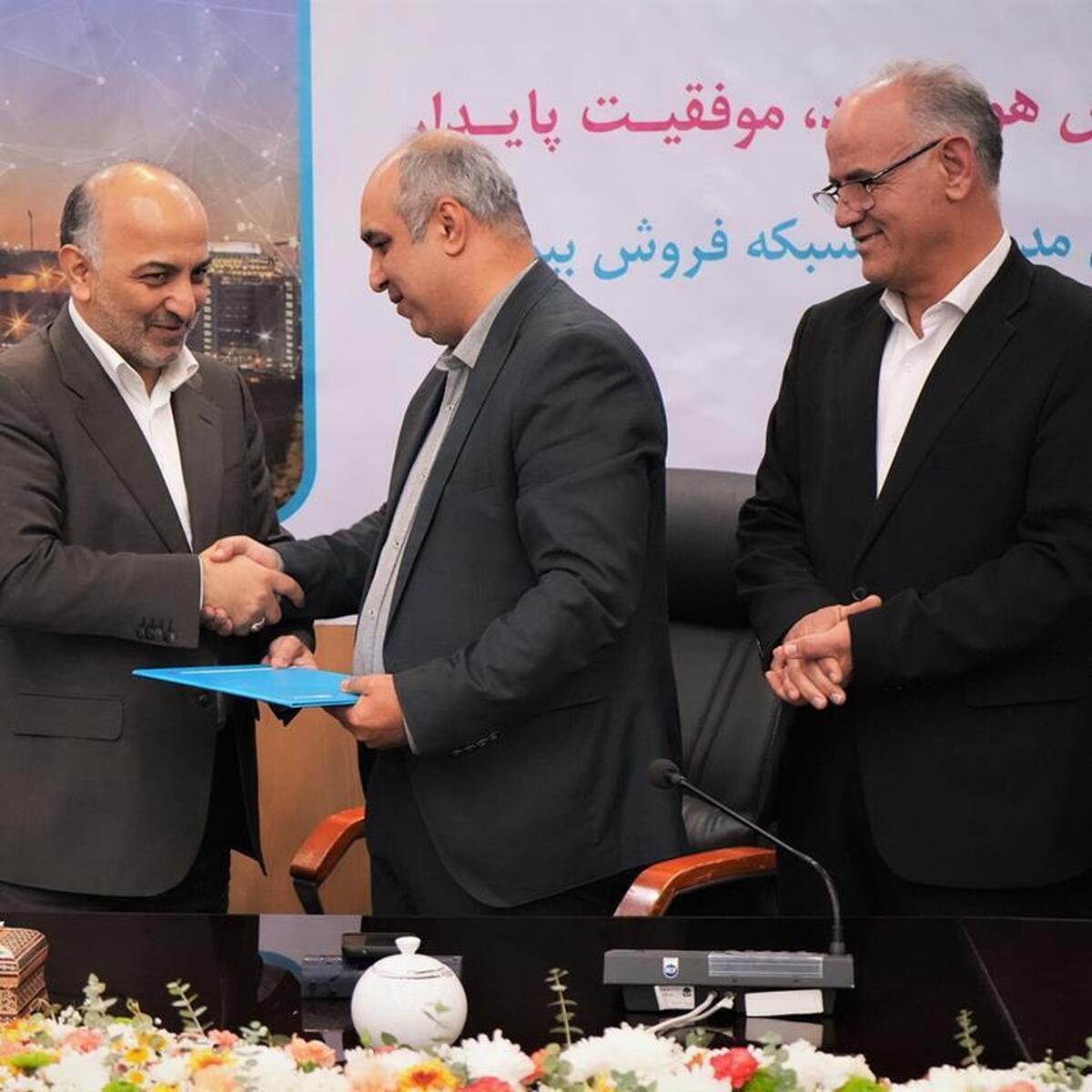 برترین‌های شبکه فروش و شعب بیمه دی انتخاب شدند