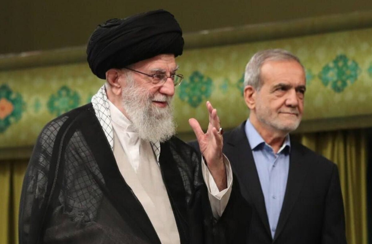 آیا حمایت رهبری از دولت، به معنای بی توجهی به مشکلات مردم است؟