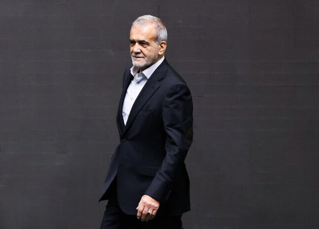 آیا پزشکیان، تنها چهار سال میهمان پاستور خواهد بود؟!