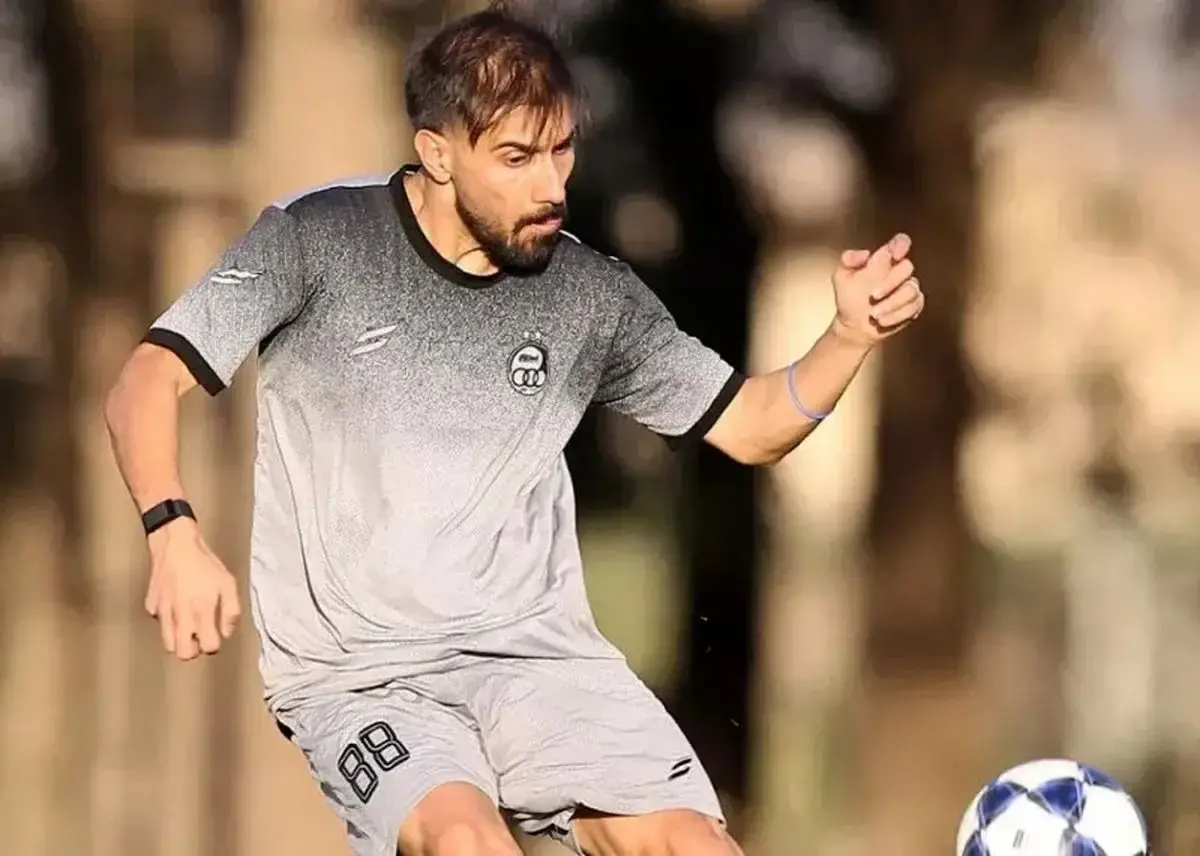 بلاتکلیفی هافبک استقلال برای حضور در دربی