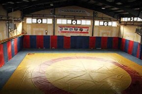 فیلم | قمه‌کشی هولناک در سالن کشتی نهاوند