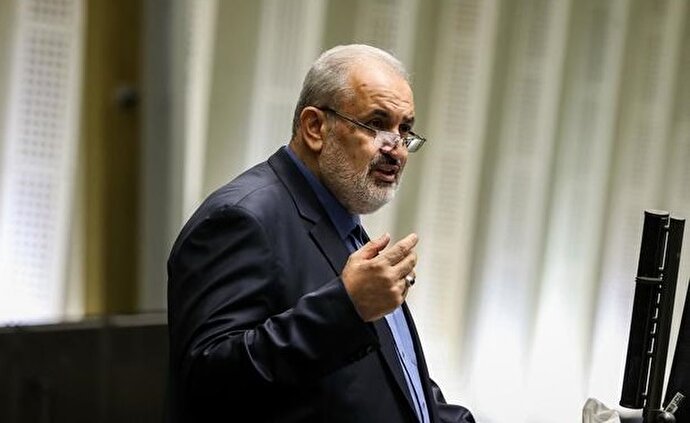 فیلم| وزیر نیرو: موضوع آب‌های جوی جدید است و در تخصص بنده نیست