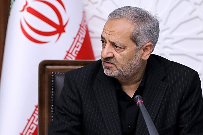 فیلم| گلایه تند یک دانشجو از وزیر آموزش و پرورش: ما اینجا نیستیم تا از شما فقط تشکر کنیم