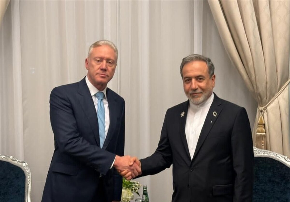 پیام تبریک عراقچی به همتای لبنانی به مناسبت روز استقلال لبنان