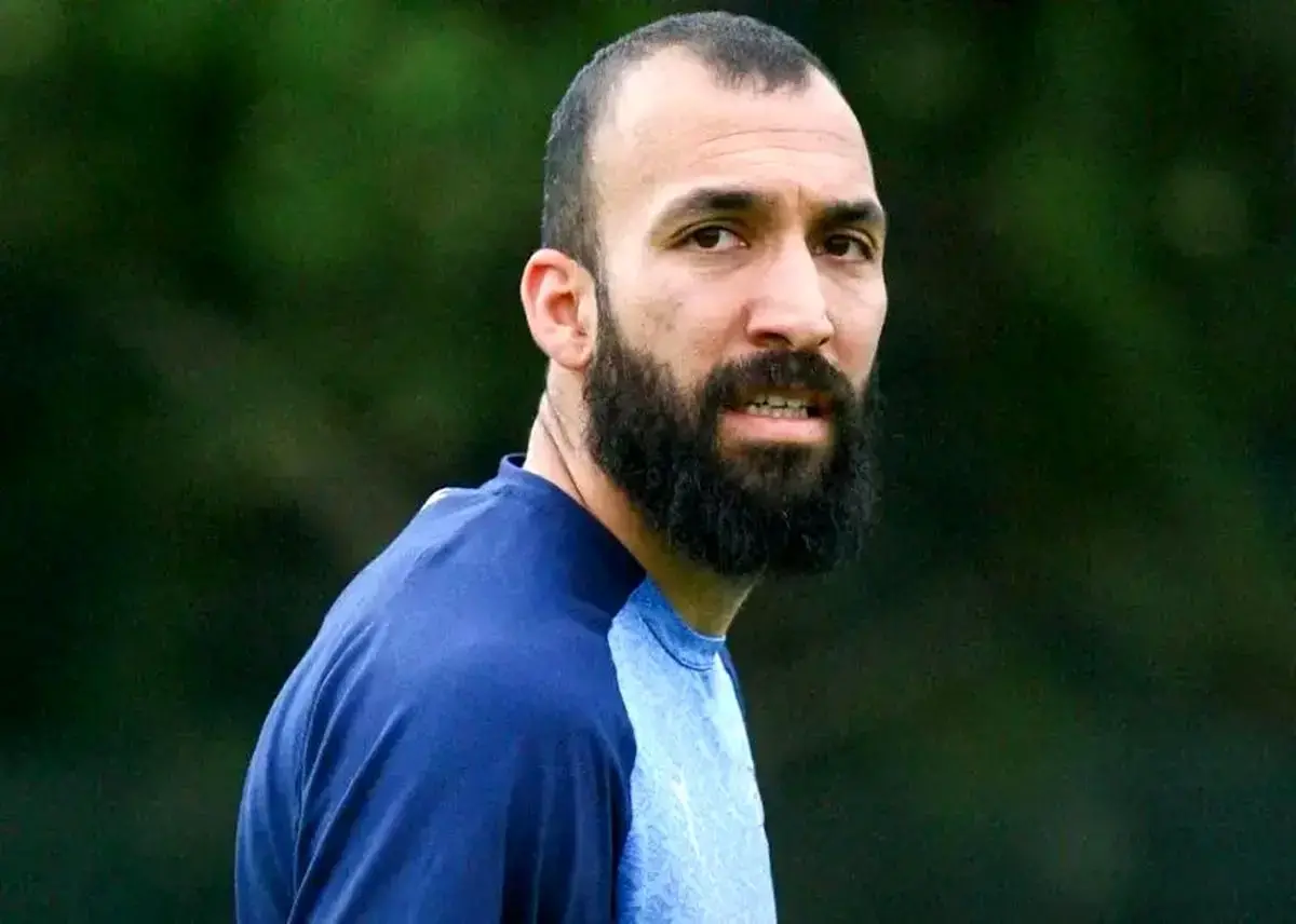 روزبه چشمی به ترکیب اصلی استقلال برگشت؟