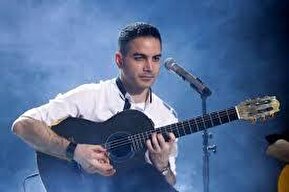 فیلم| واکنش محسن یگانه به بالا بردن پرچم بحرین در کنسرتش