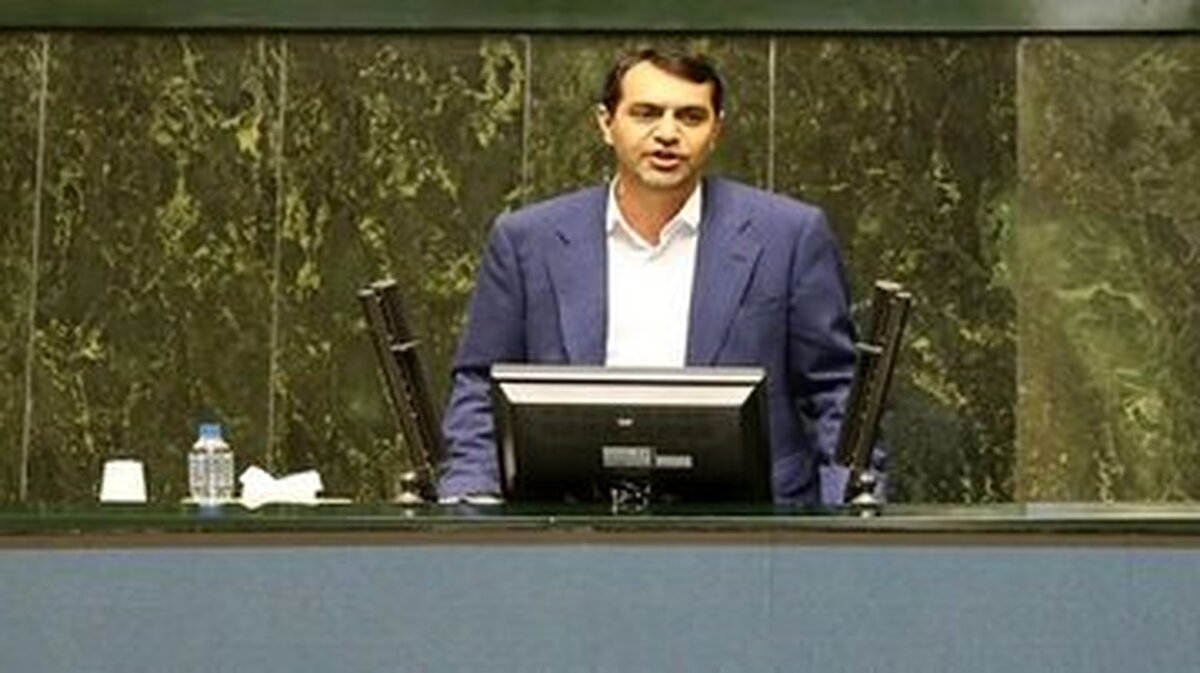 هشدار نماینده مجلس به دولت: بنزین سه‌نرخی زمینه ساز قاچاق است