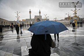 تصاویر| بارش باران در حرم مطهر امام رضا(ع)