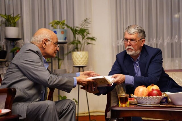 دیدار وزیر فرهنگ با هوشنگ مرادی کرمانی +تصاویر