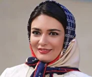 عکس| لیندا کیانی همراه مادرش در حرم امام رضا (ع)