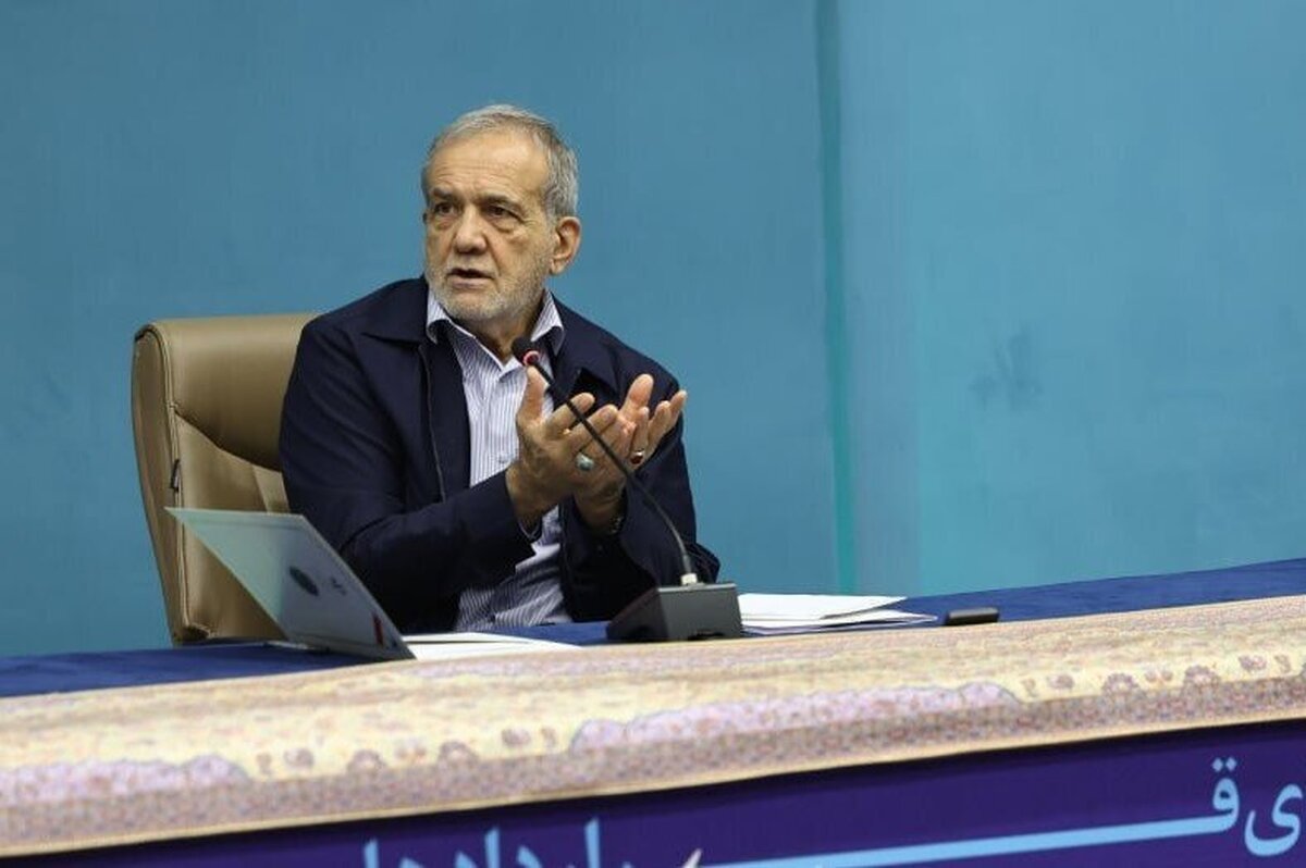 پزشکیان: ما گازوئیل را لیتری ۳۰۰ تومان می‌فروشیم، بیرون ۶۰ هزار است